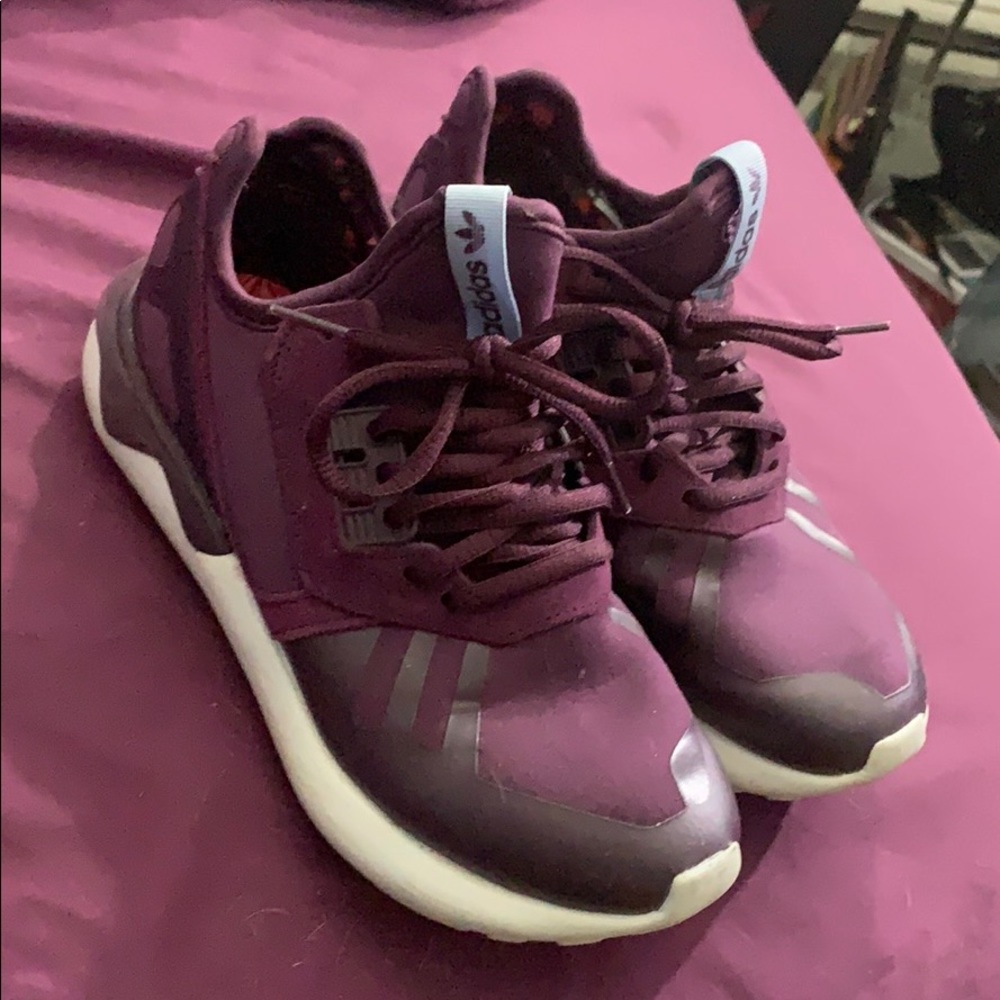 Adidas Sneakers